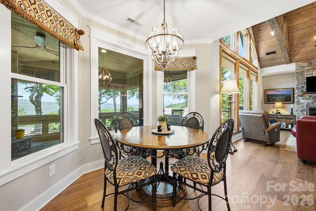 48 S Mountain Morning Lane — Hendersonville