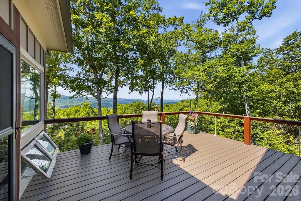 48 S Mountain Morning Lane — Hendersonville