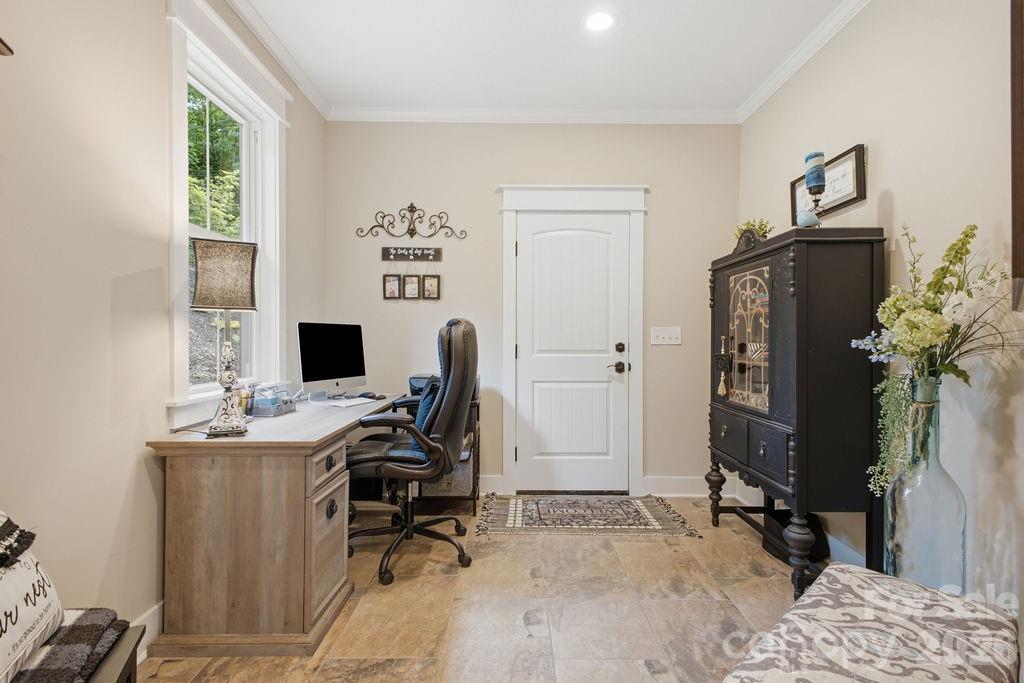 48 S Mountain Morning Lane — Hendersonville