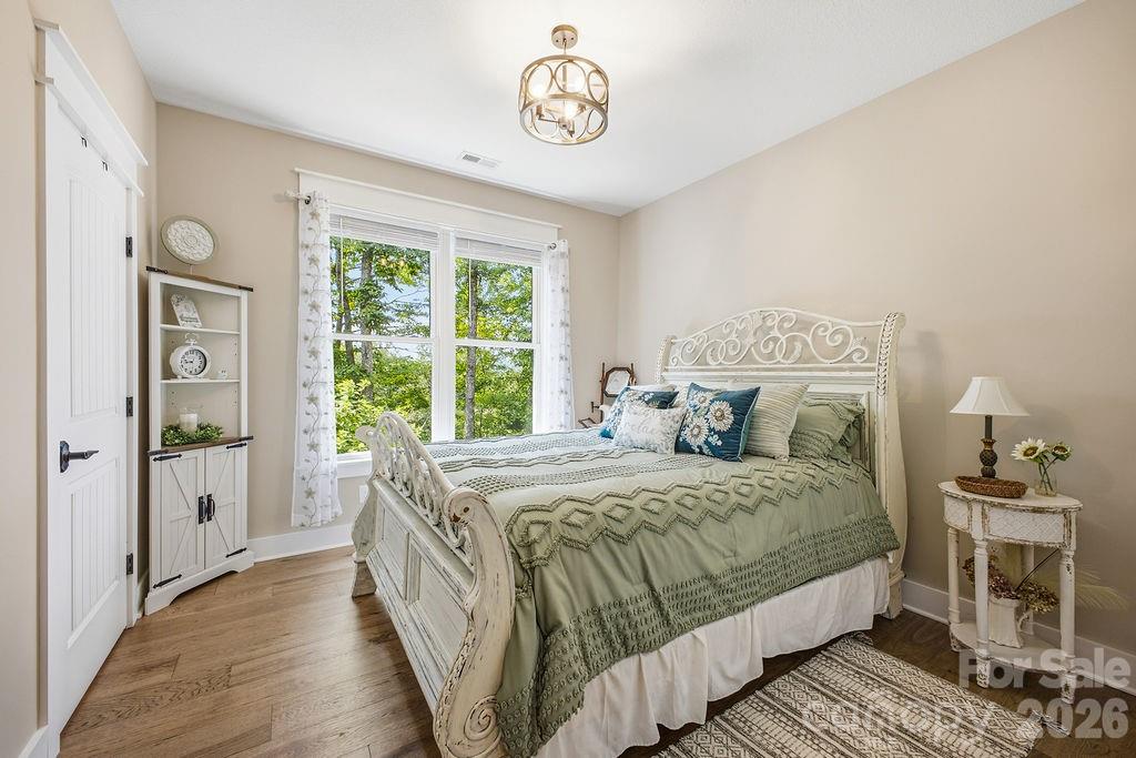 48 S Mountain Morning Lane — Hendersonville