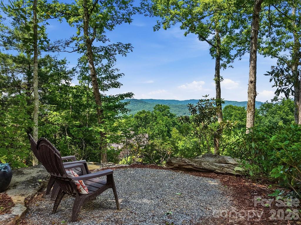 48 S Mountain Morning Lane — Hendersonville