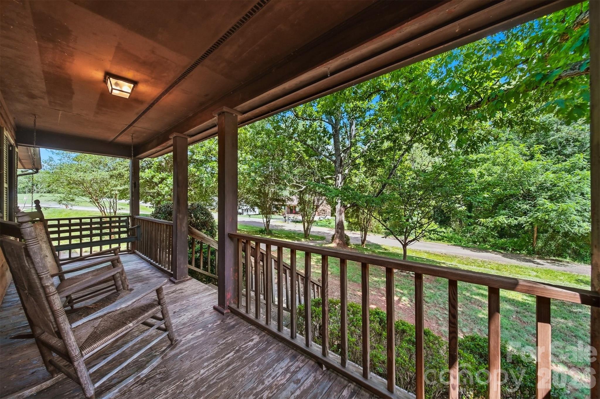 3315 23rd Street NE — Hickory