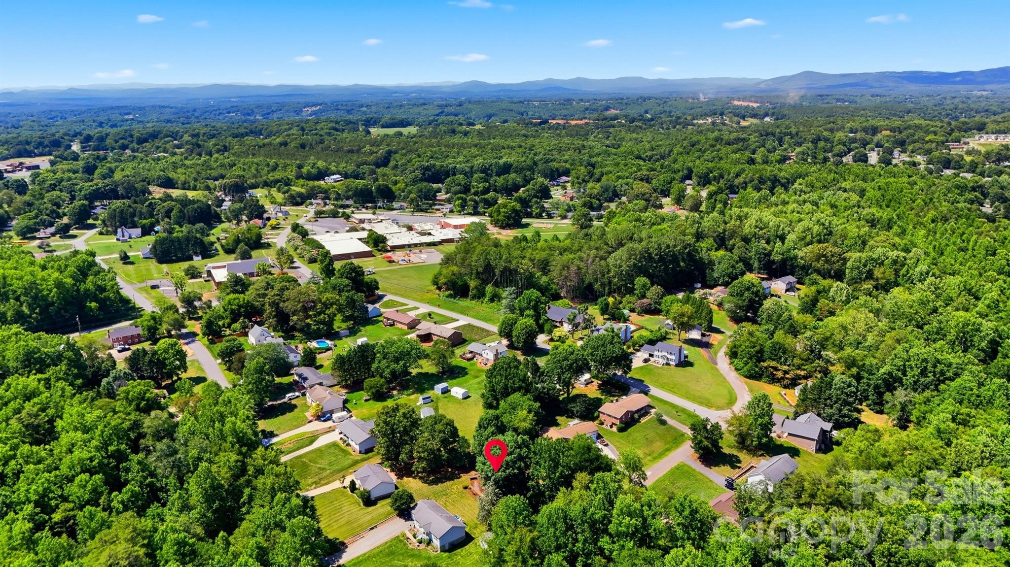 3315 23rd Street NE — Hickory