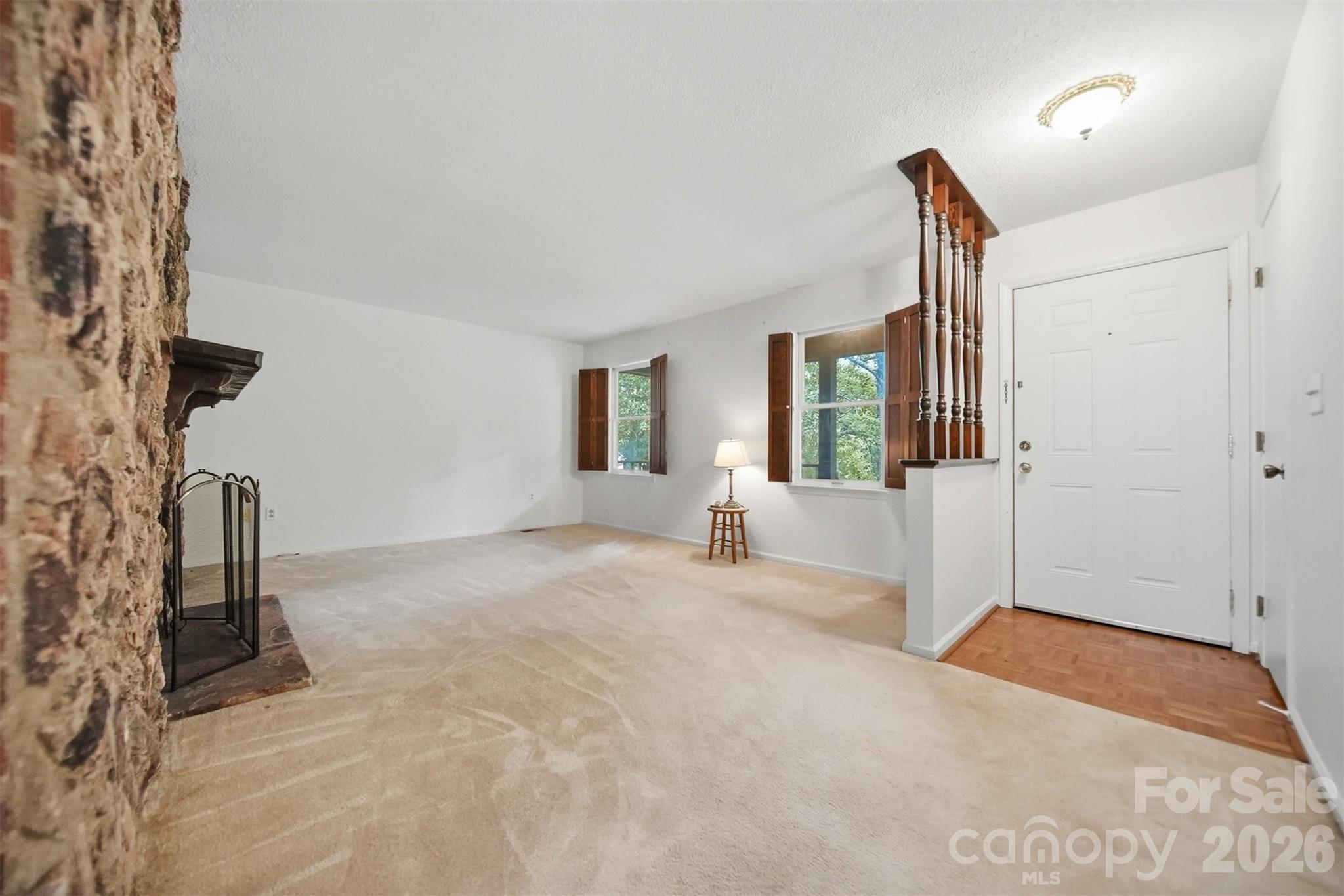 3315 23rd Street NE — Hickory