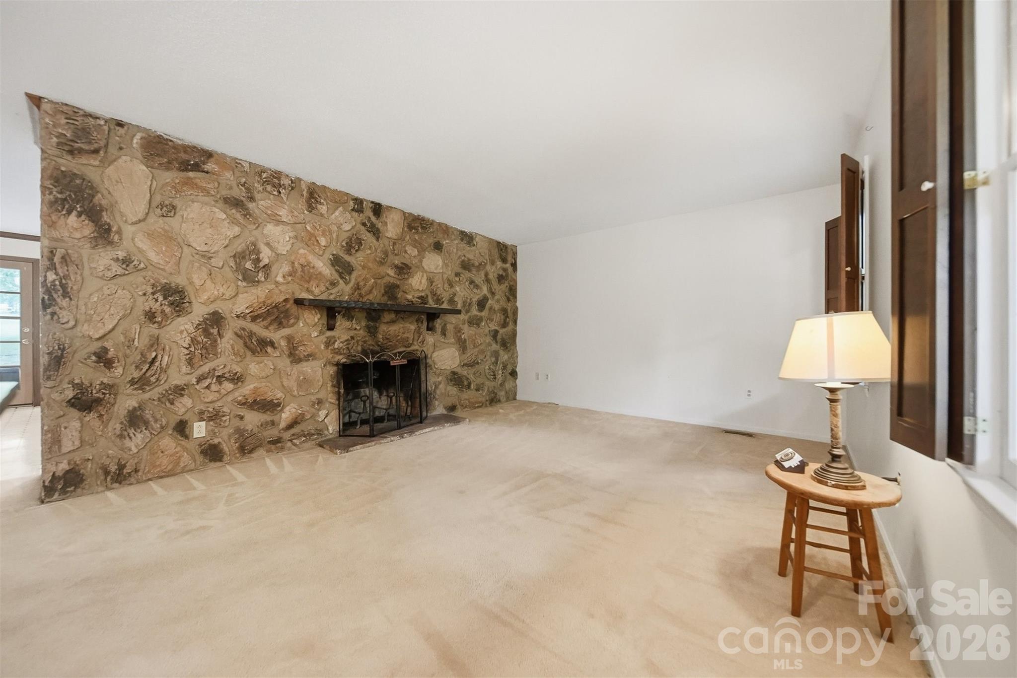 3315 23rd Street NE — Hickory