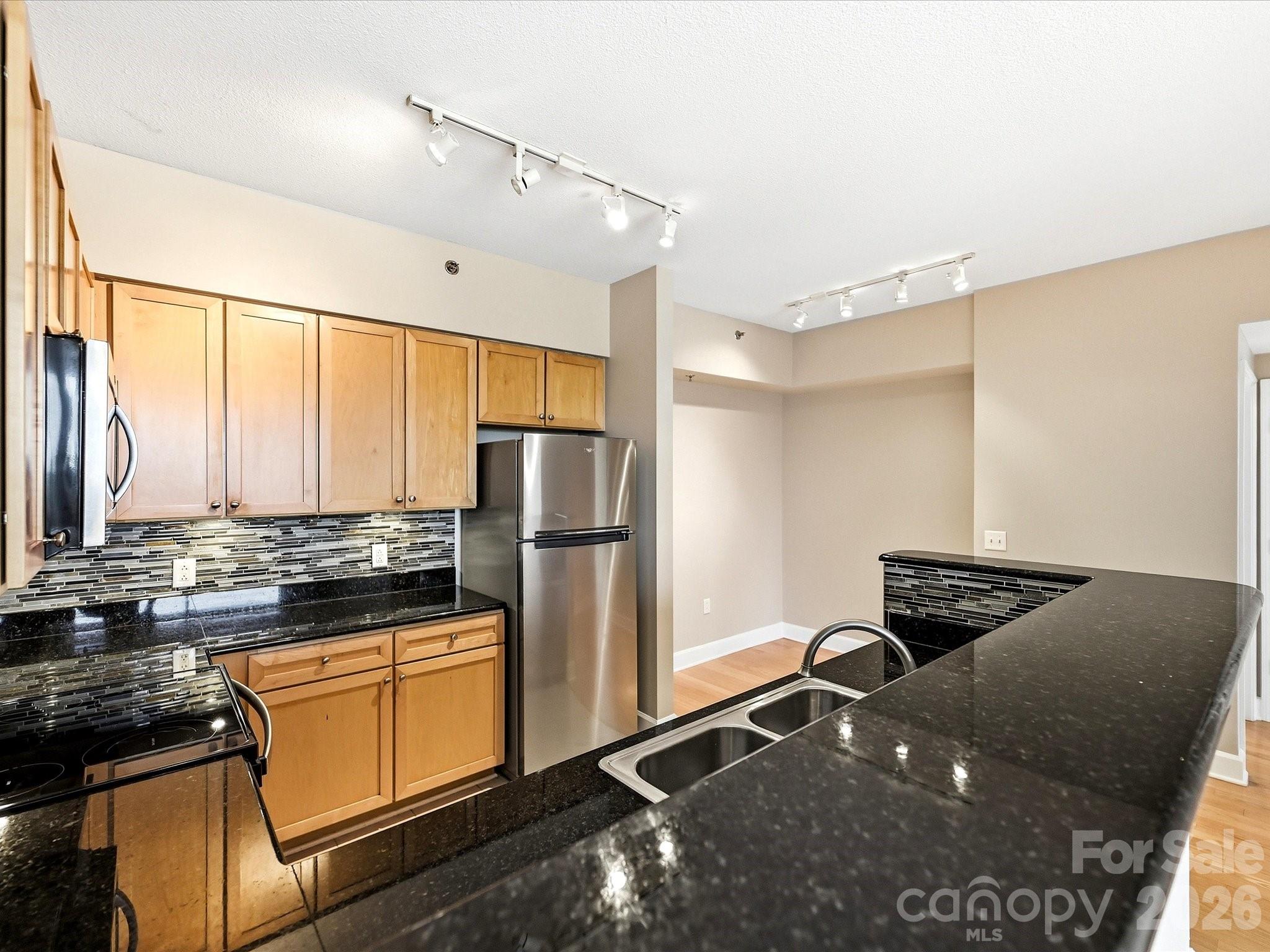 1315 East Boulevard #813 — Charlotte