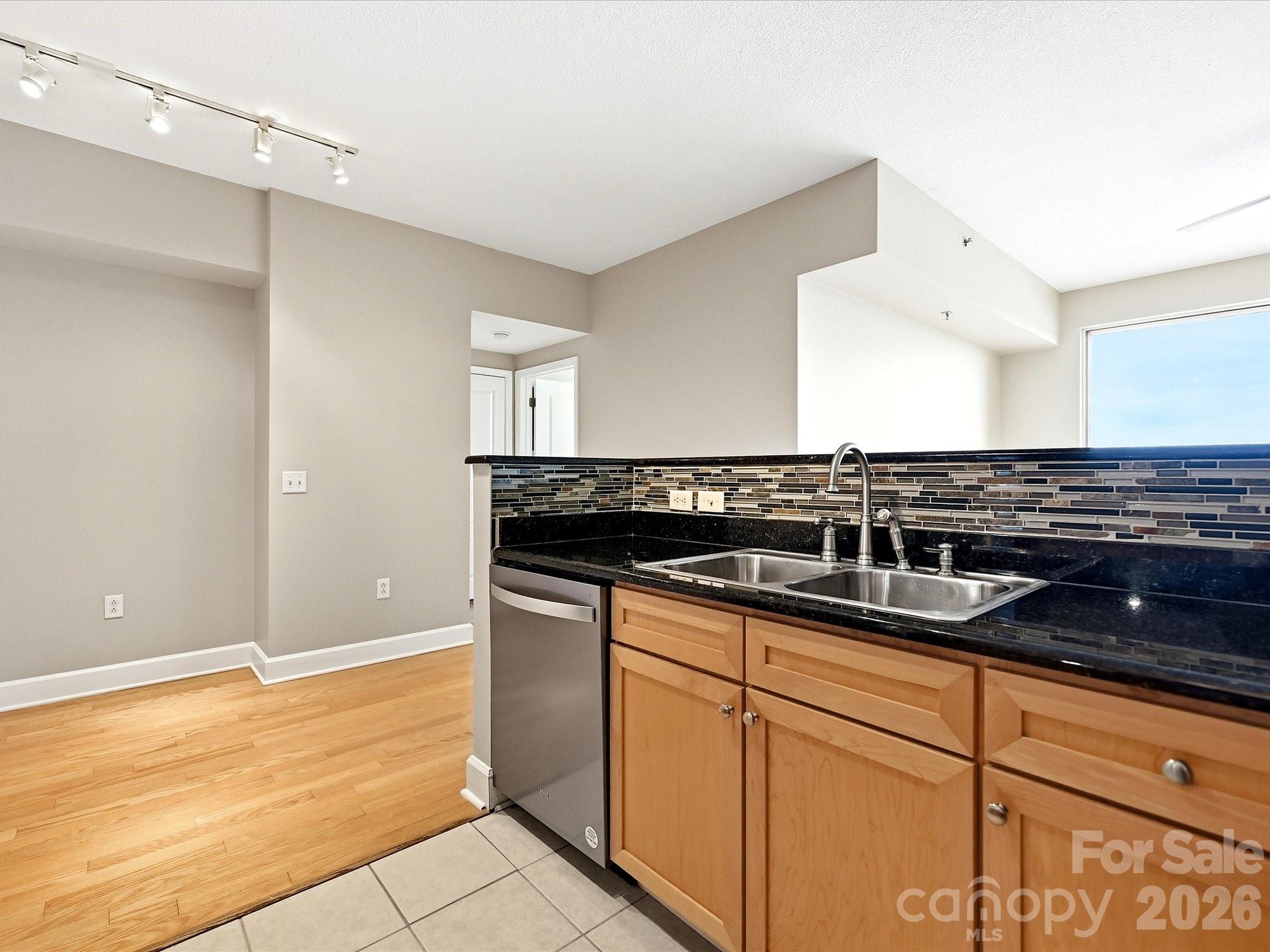 1315 East Boulevard #813 — Charlotte