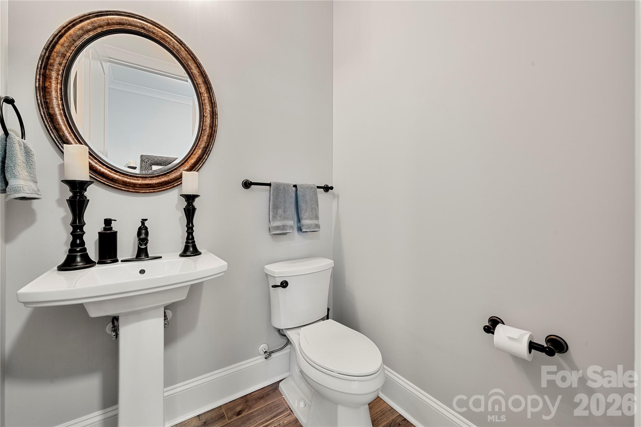 4306 Rolling Acres Road — Charlotte