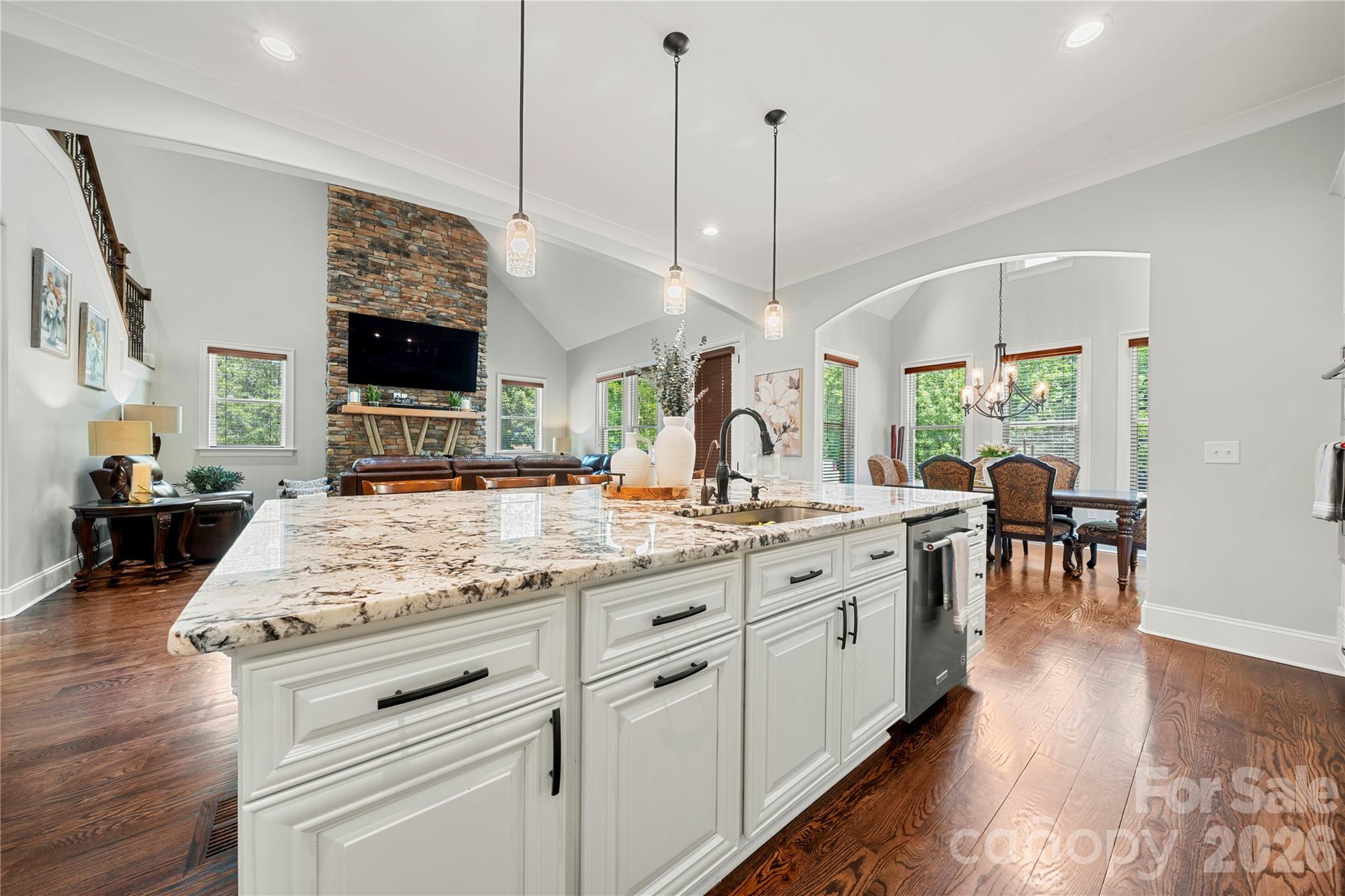4306 Rolling Acres Road — Charlotte