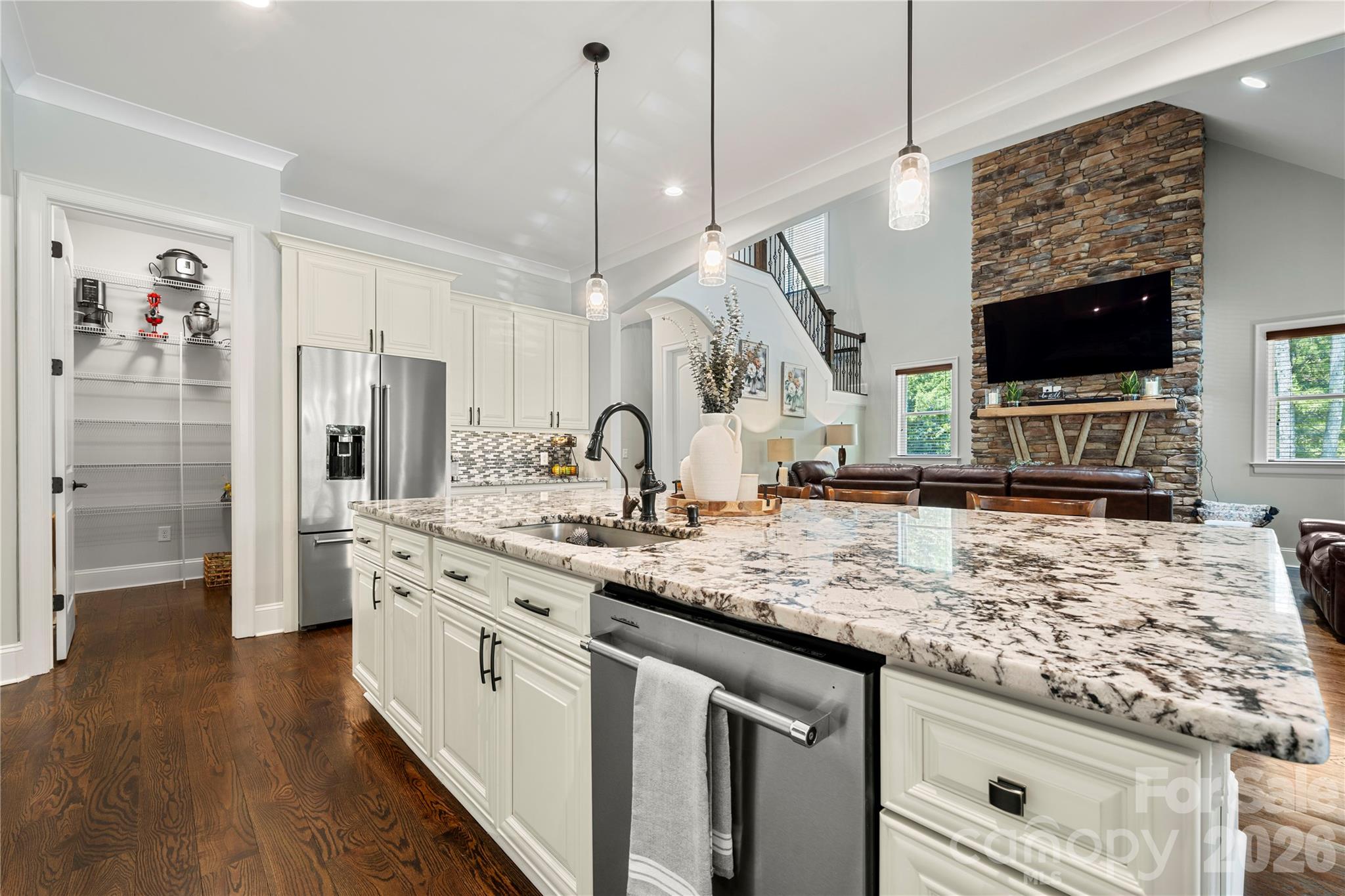 4306 Rolling Acres Road — Charlotte