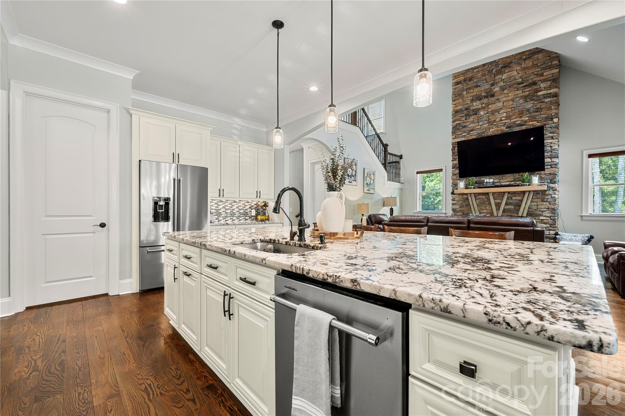 4306 Rolling Acres Road — Charlotte