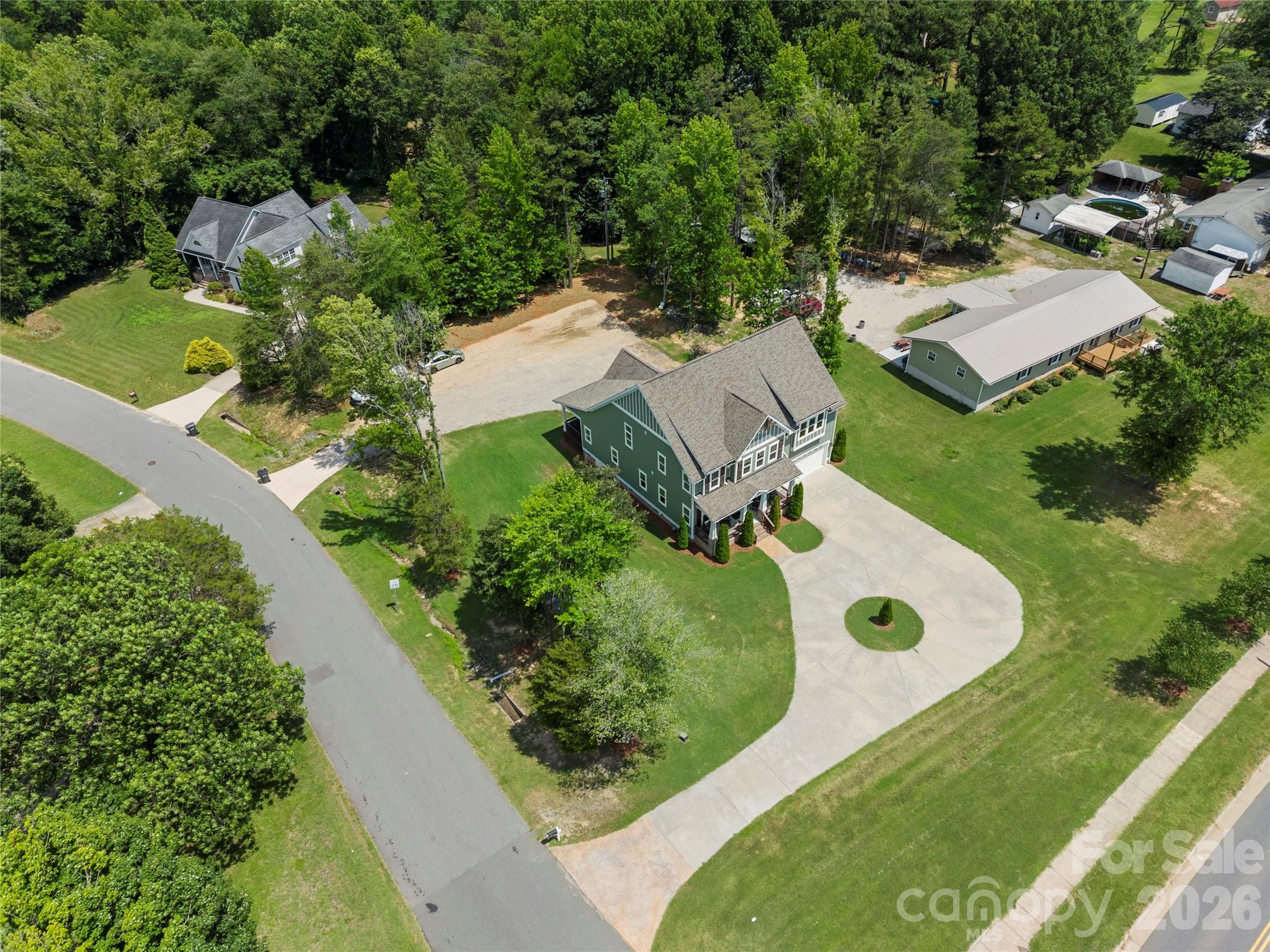 4306 Rolling Acres Road — Charlotte