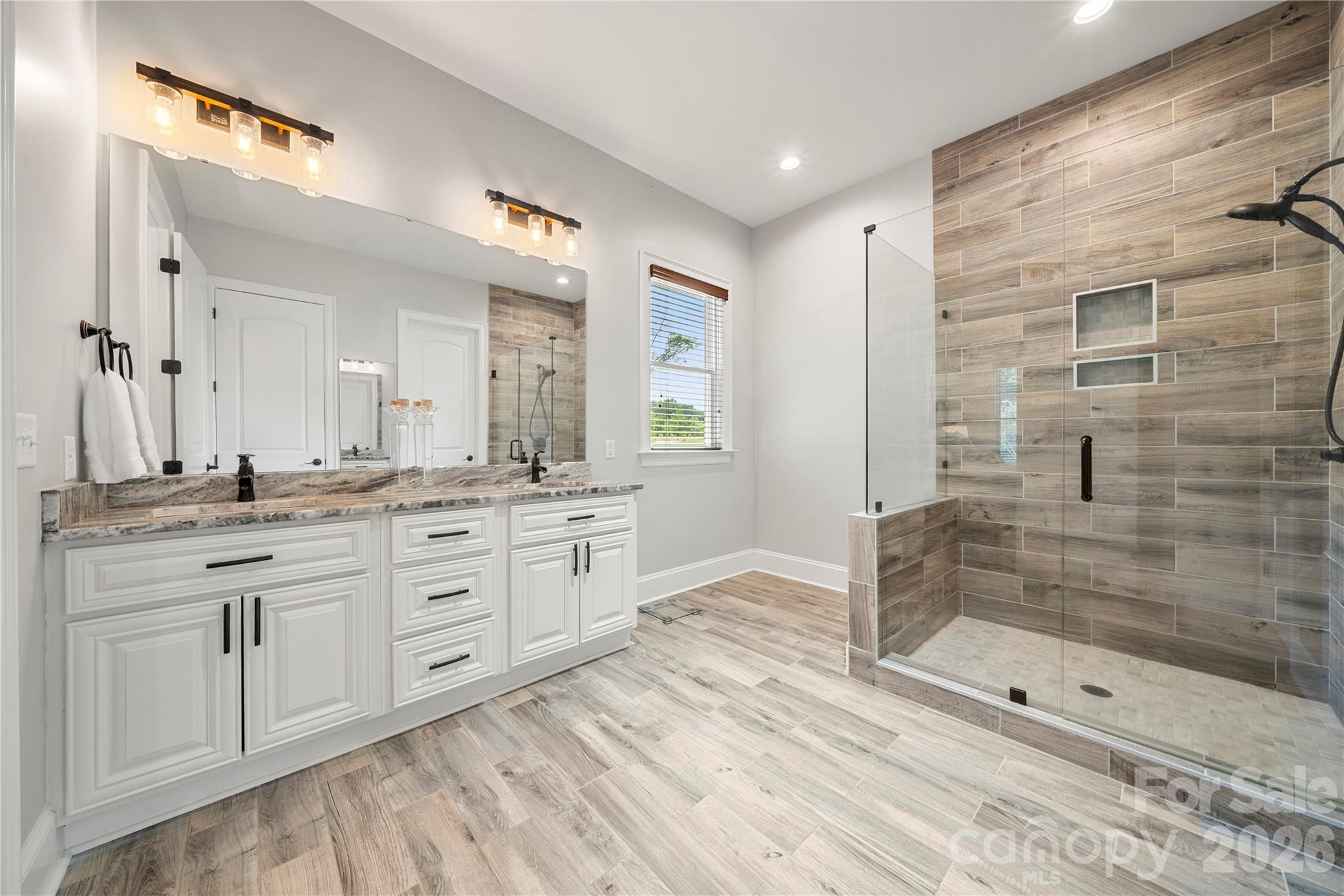 4306 Rolling Acres Road — Charlotte