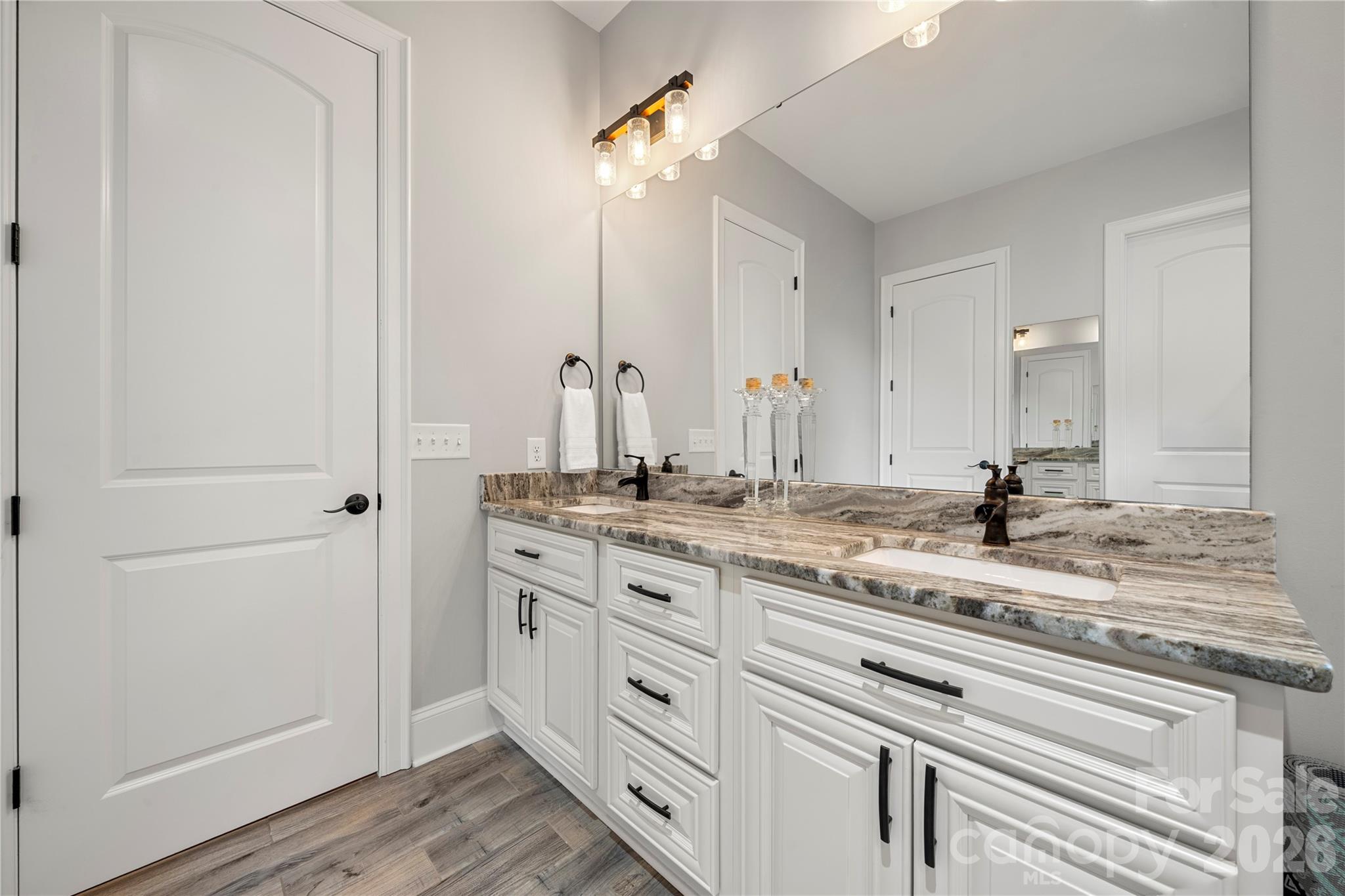 4306 Rolling Acres Road — Charlotte