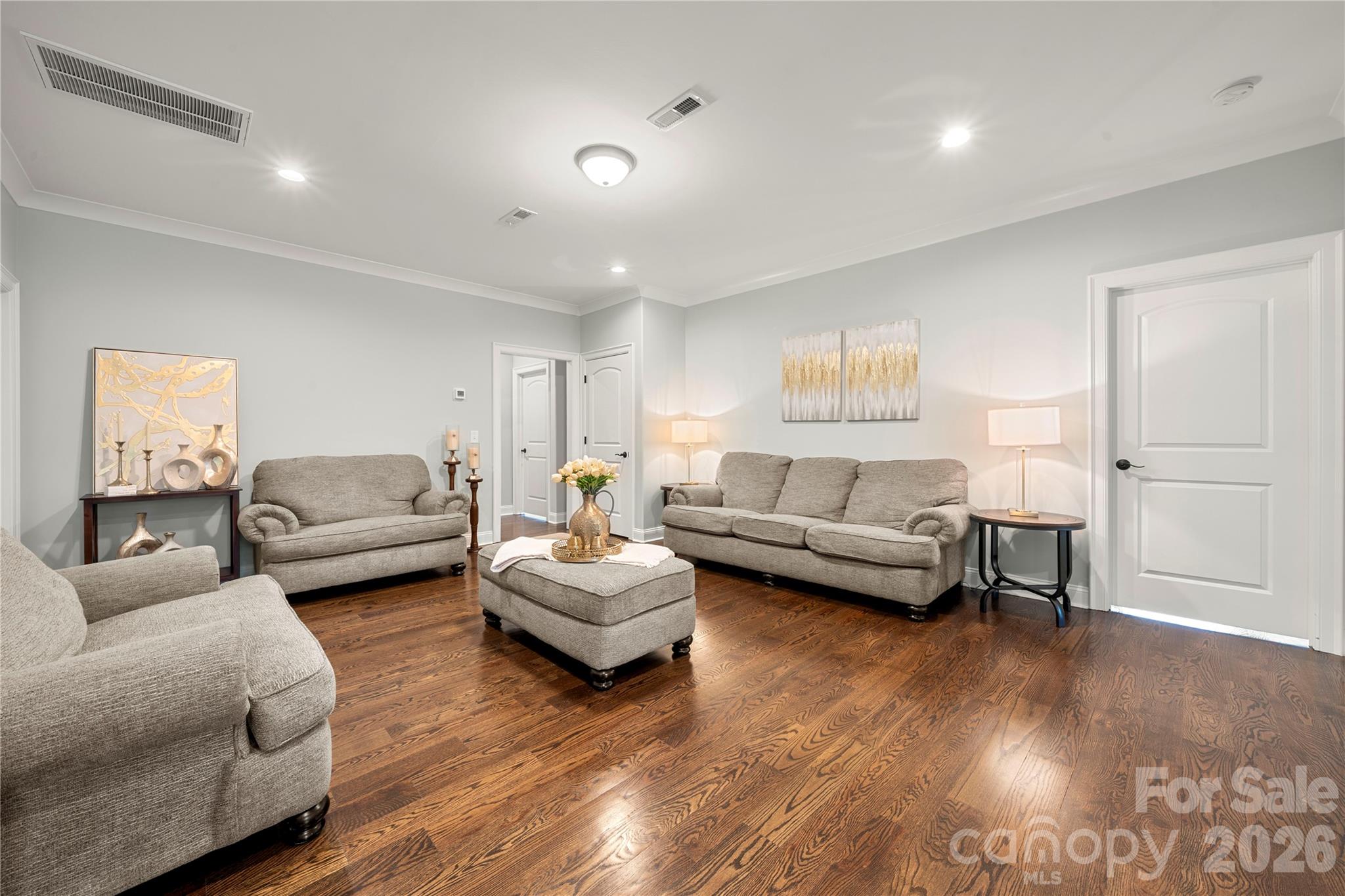 4306 Rolling Acres Road — Charlotte