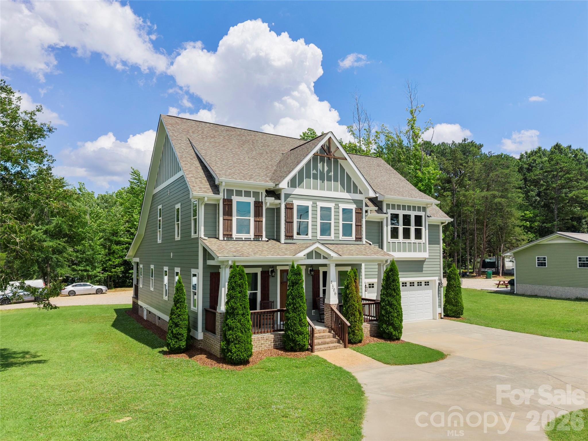 4306 Rolling Acres Road — Charlotte