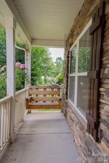 2348 Lake Vista Drive — Mount Holly