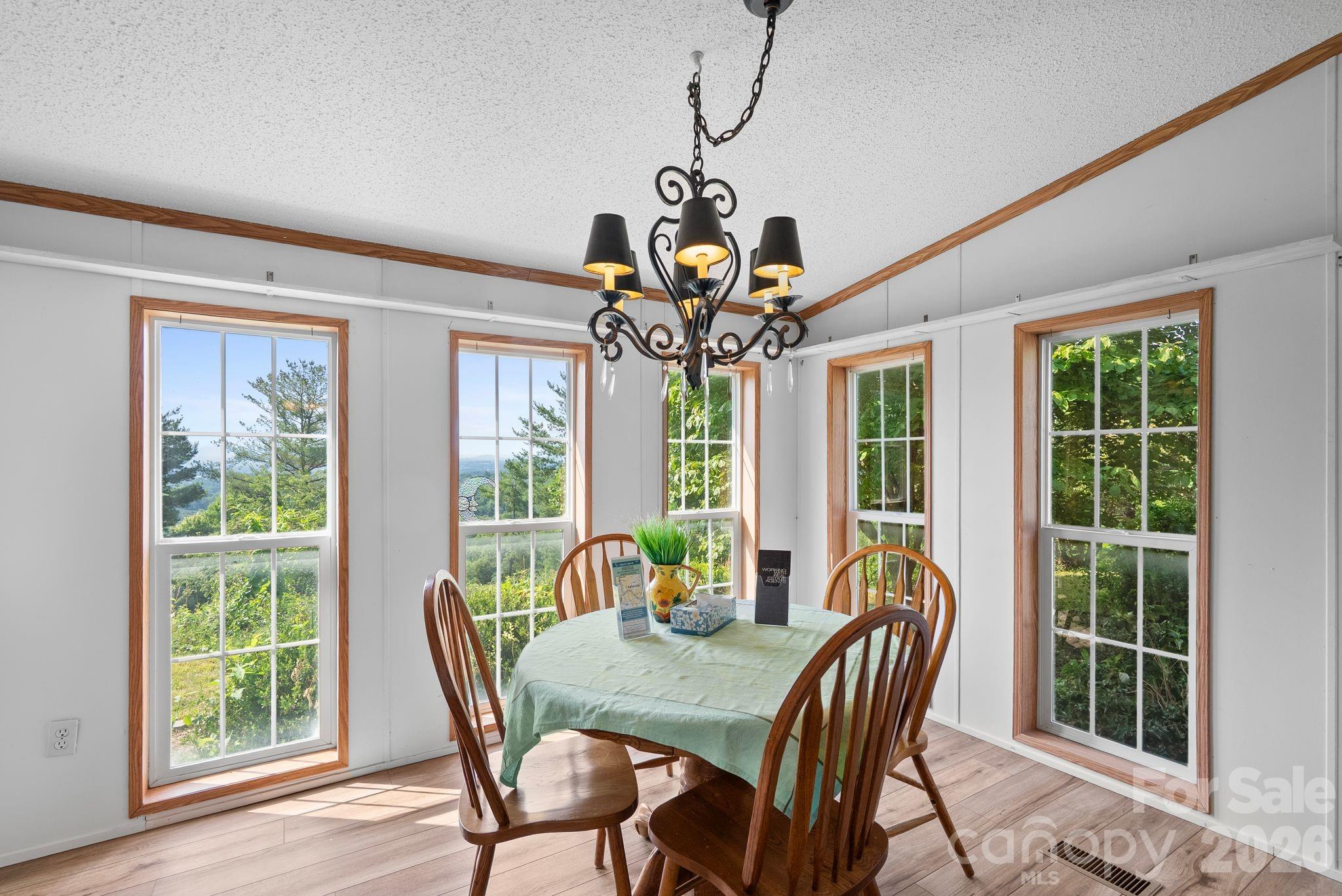 133 Spivey Mountain Road — Asheville
