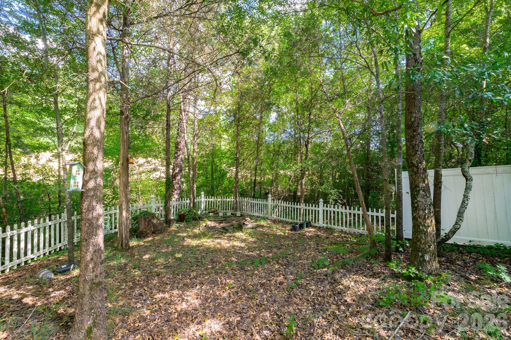 3922 Northerly Island Court — Gastonia