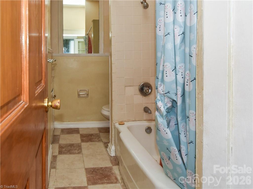 517 N Cameron Avenue — Winston Salem