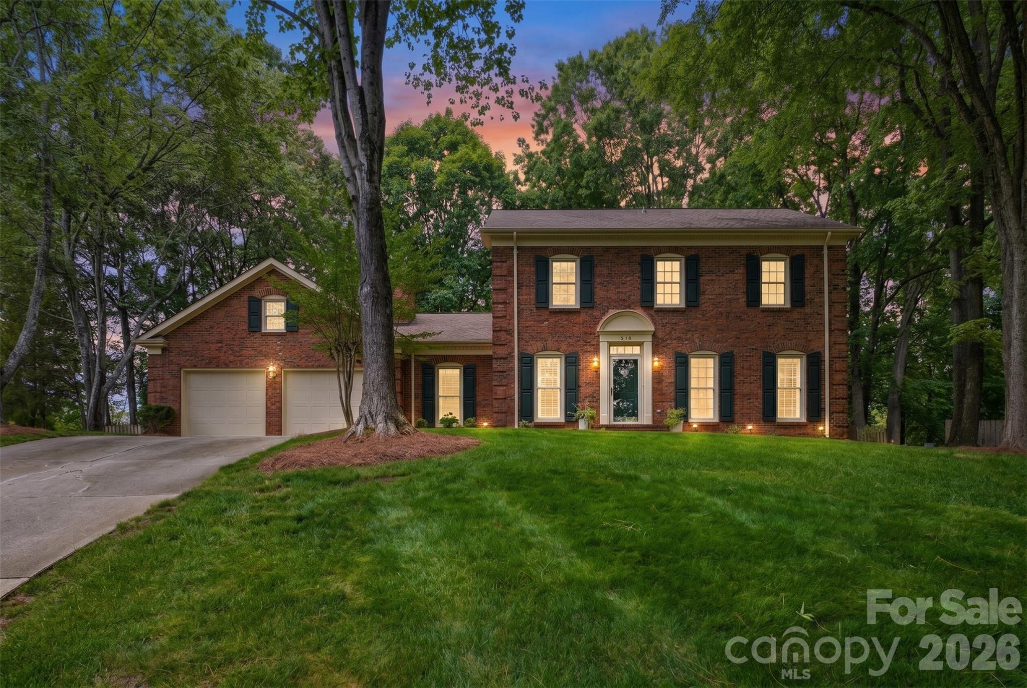 516 Eastville Court — Matthews