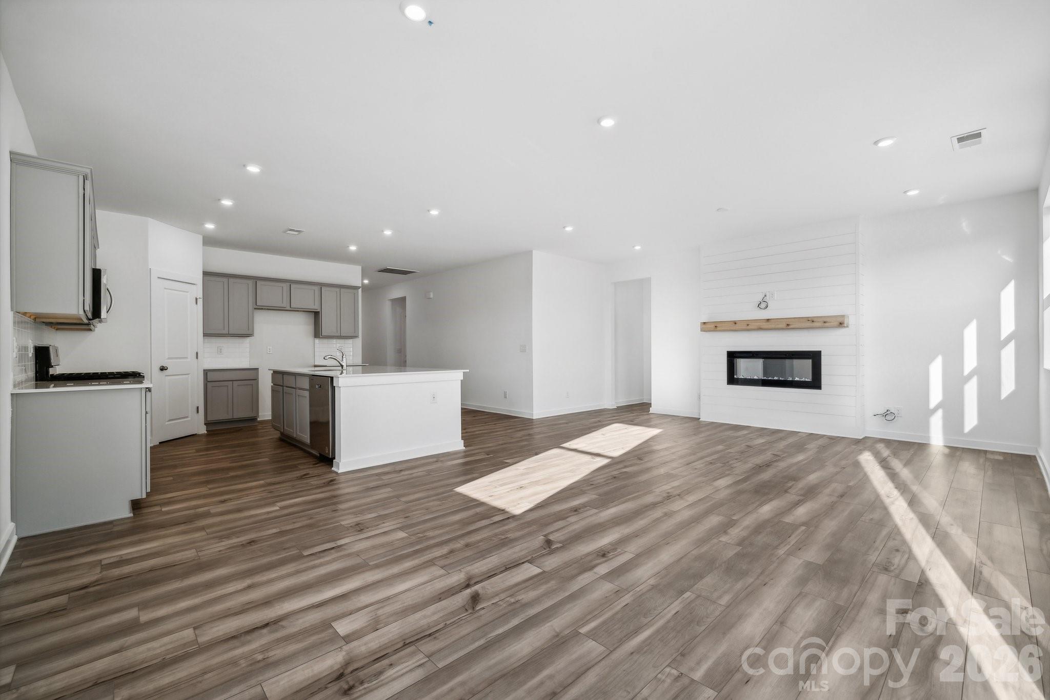 365 Ladue Lane — Salisbury