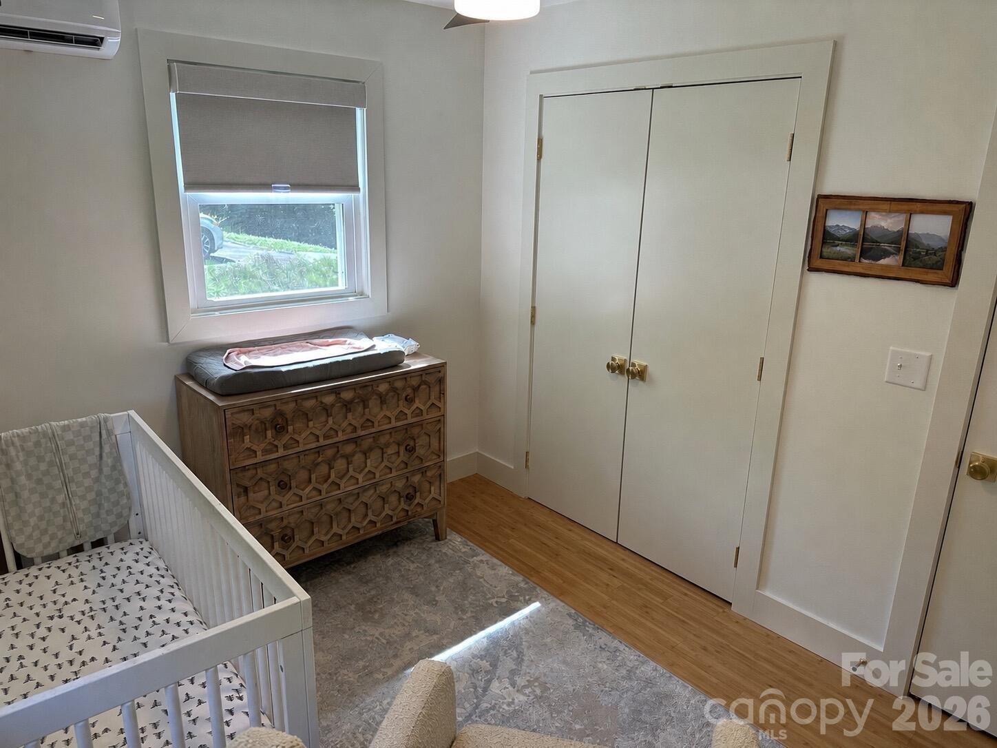 10 Oakwood Drive — Weaverville