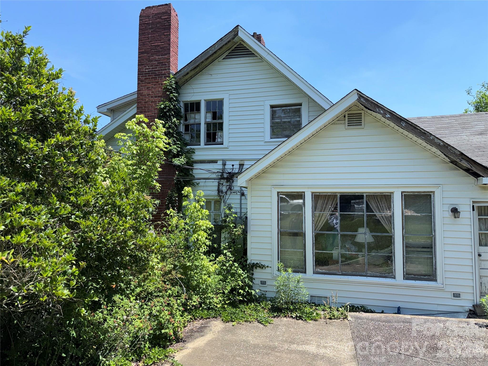 962 Greensboro Street Extension — Lexington