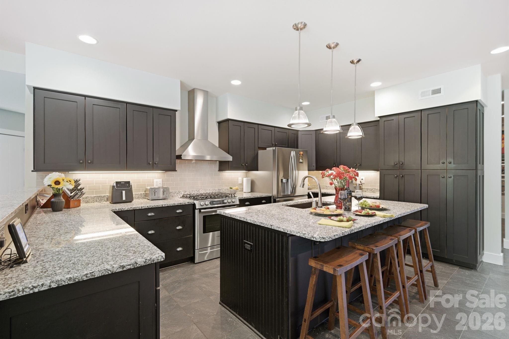 2545 N Rocky River Road — Lancaster