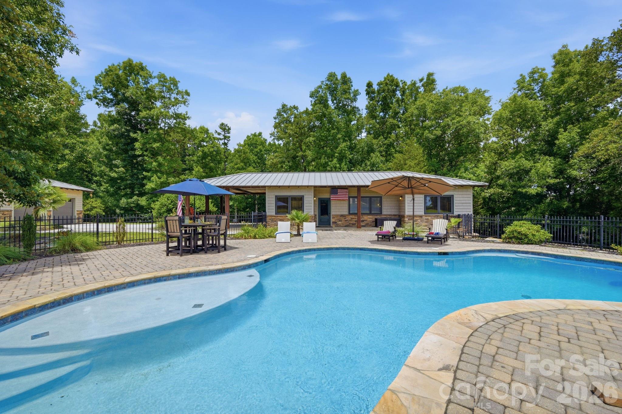 2545 N Rocky River Road — Lancaster