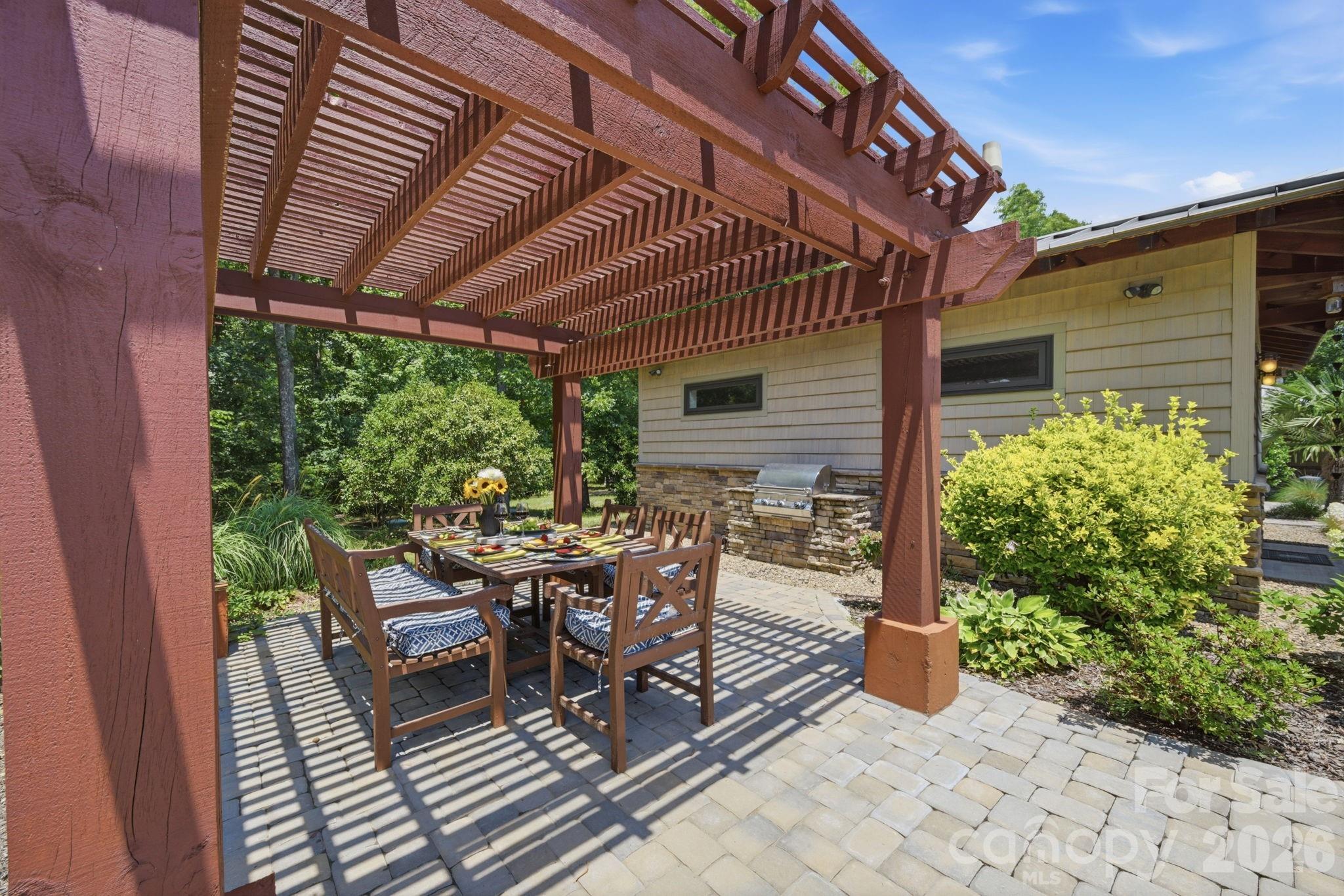 2545 N Rocky River Road — Lancaster
