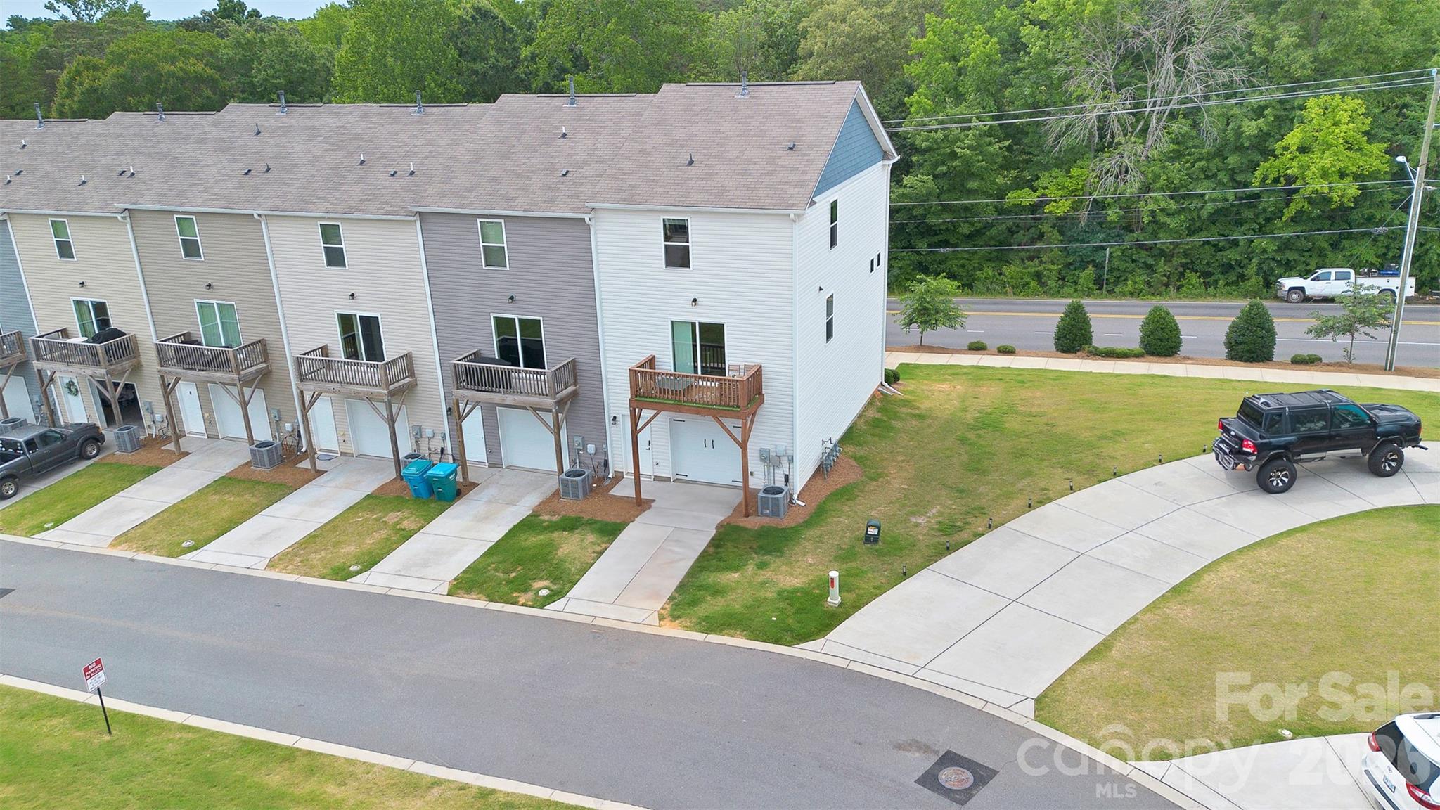 8260 Waxhaw Highway — Waxhaw