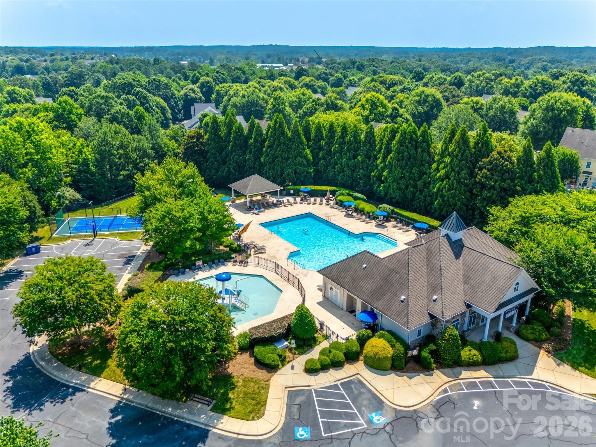 8408 Denholme Drive — Waxhaw