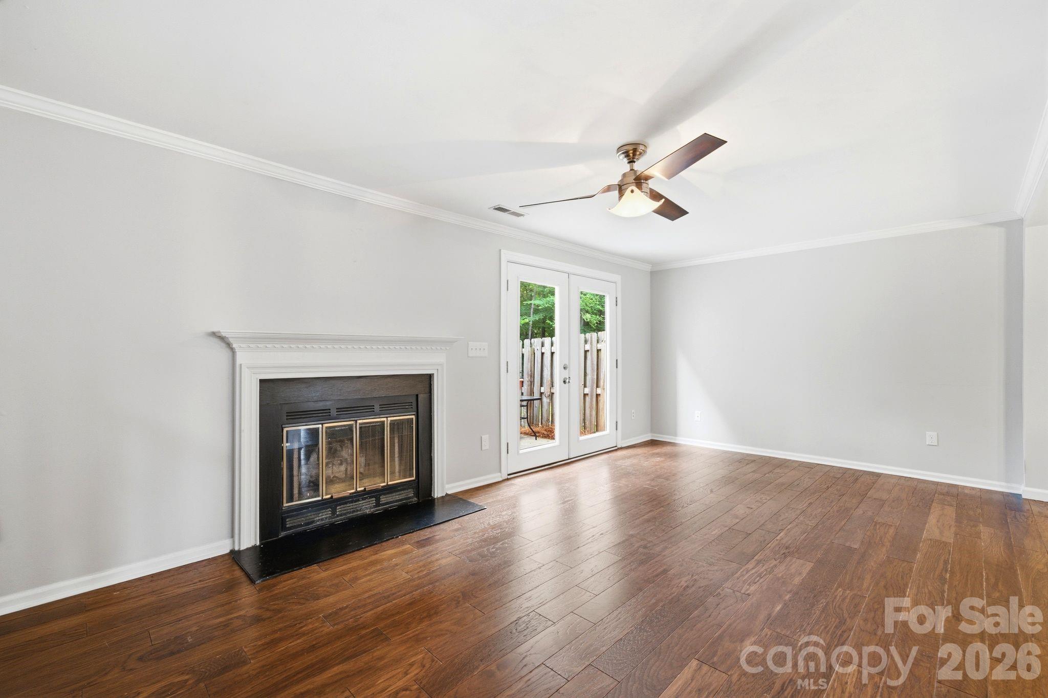 242 Water Oak Drive — Pineville