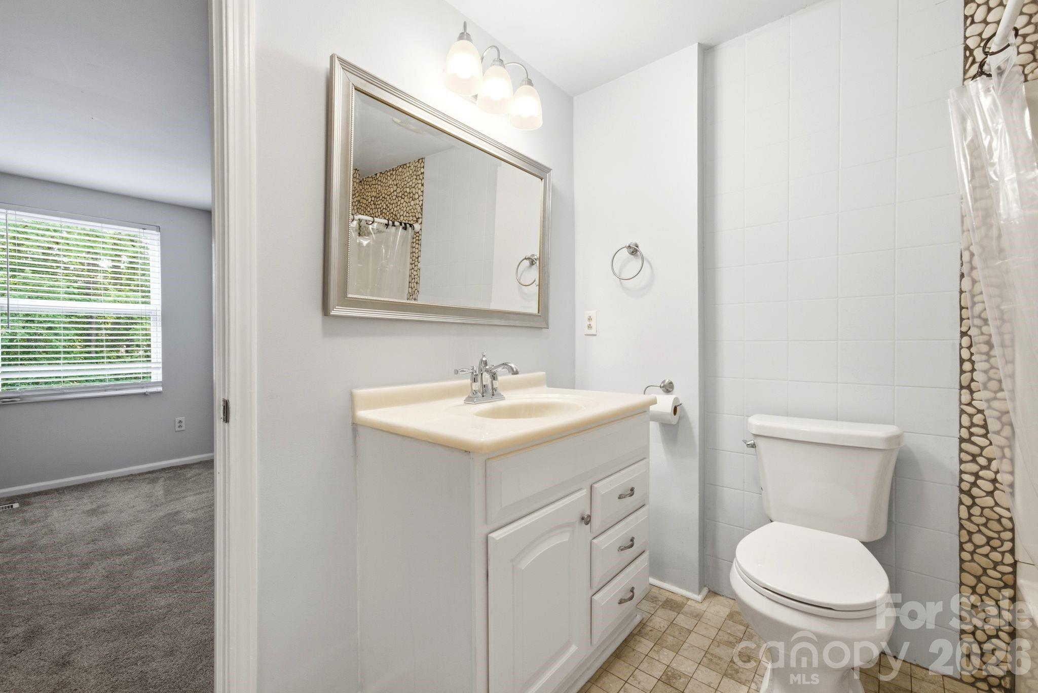 242 Water Oak Drive — Pineville