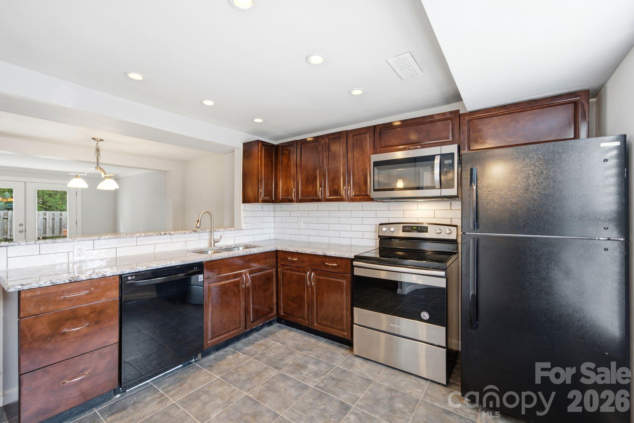 242 Water Oak Drive — Pineville