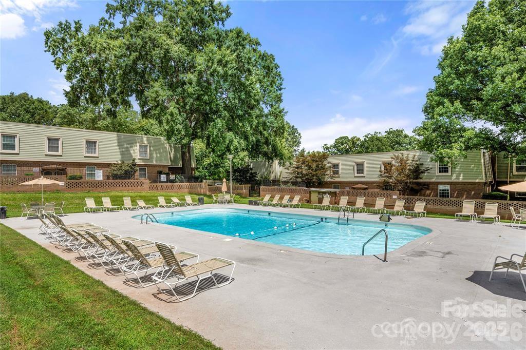 2630 Park Road — Charlotte
