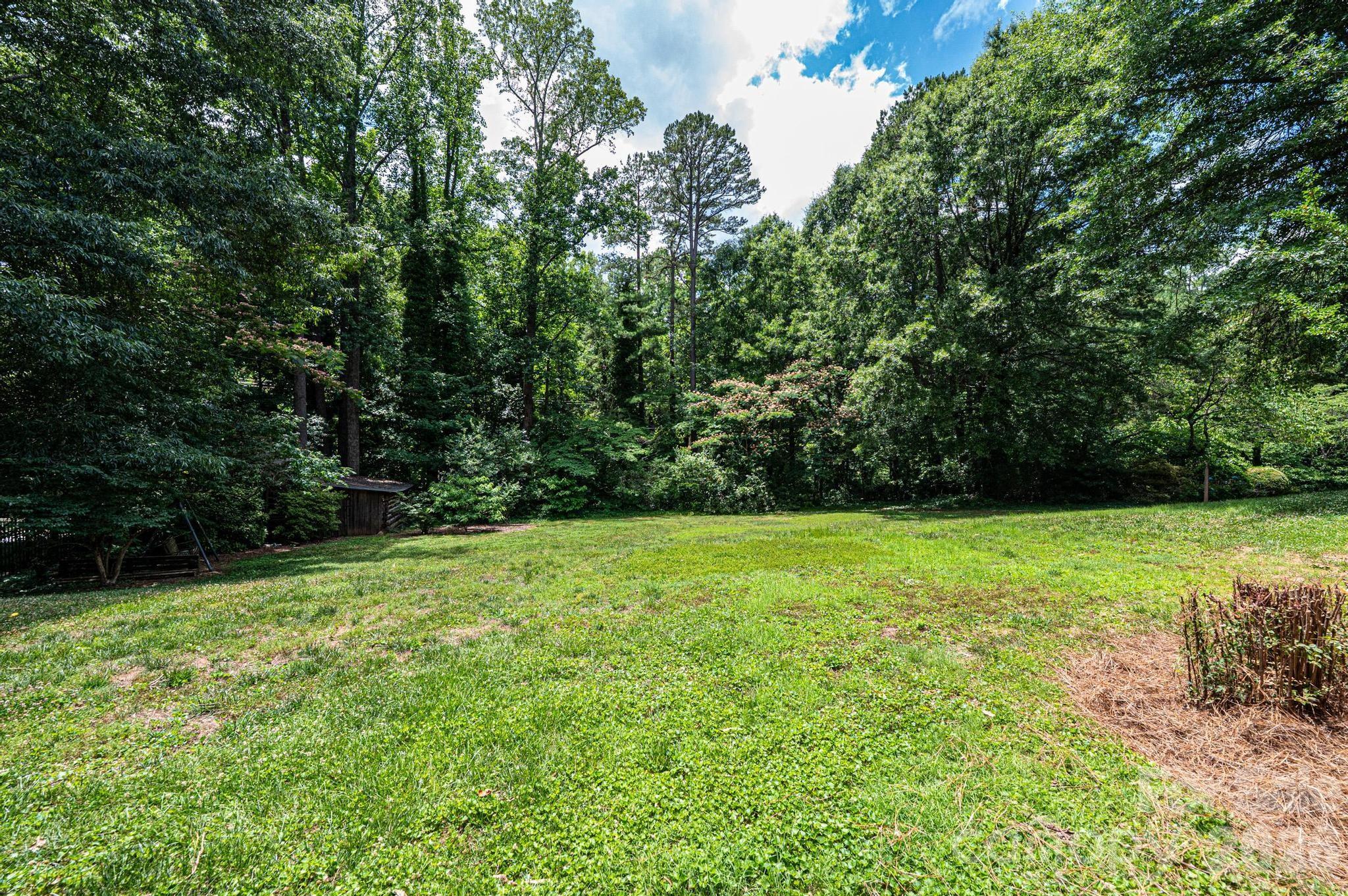 1807 5th Street NW — Hickory