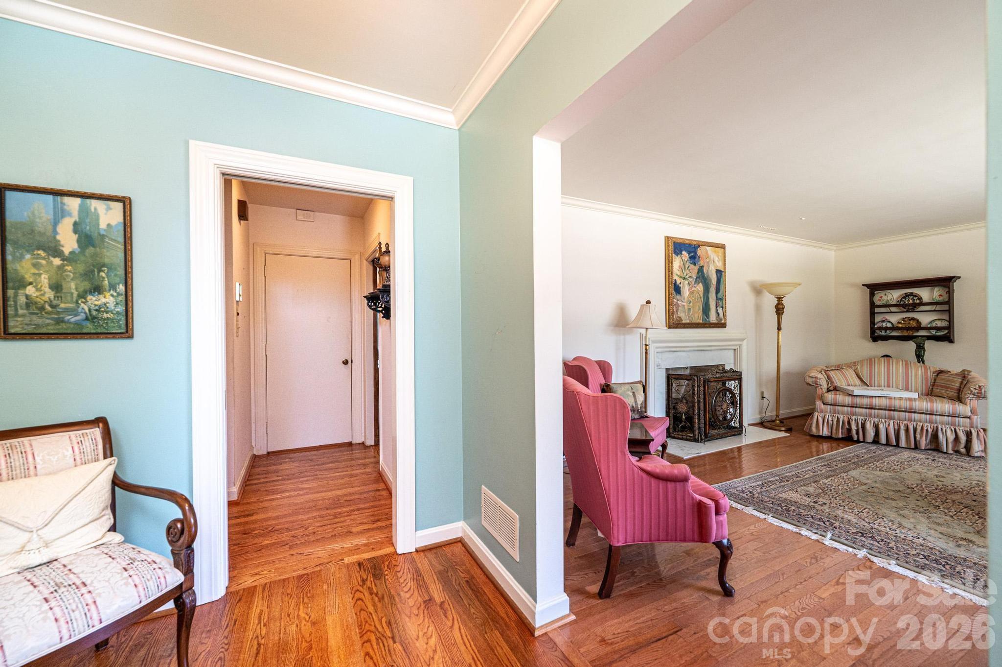 1807 5th Street NW — Hickory