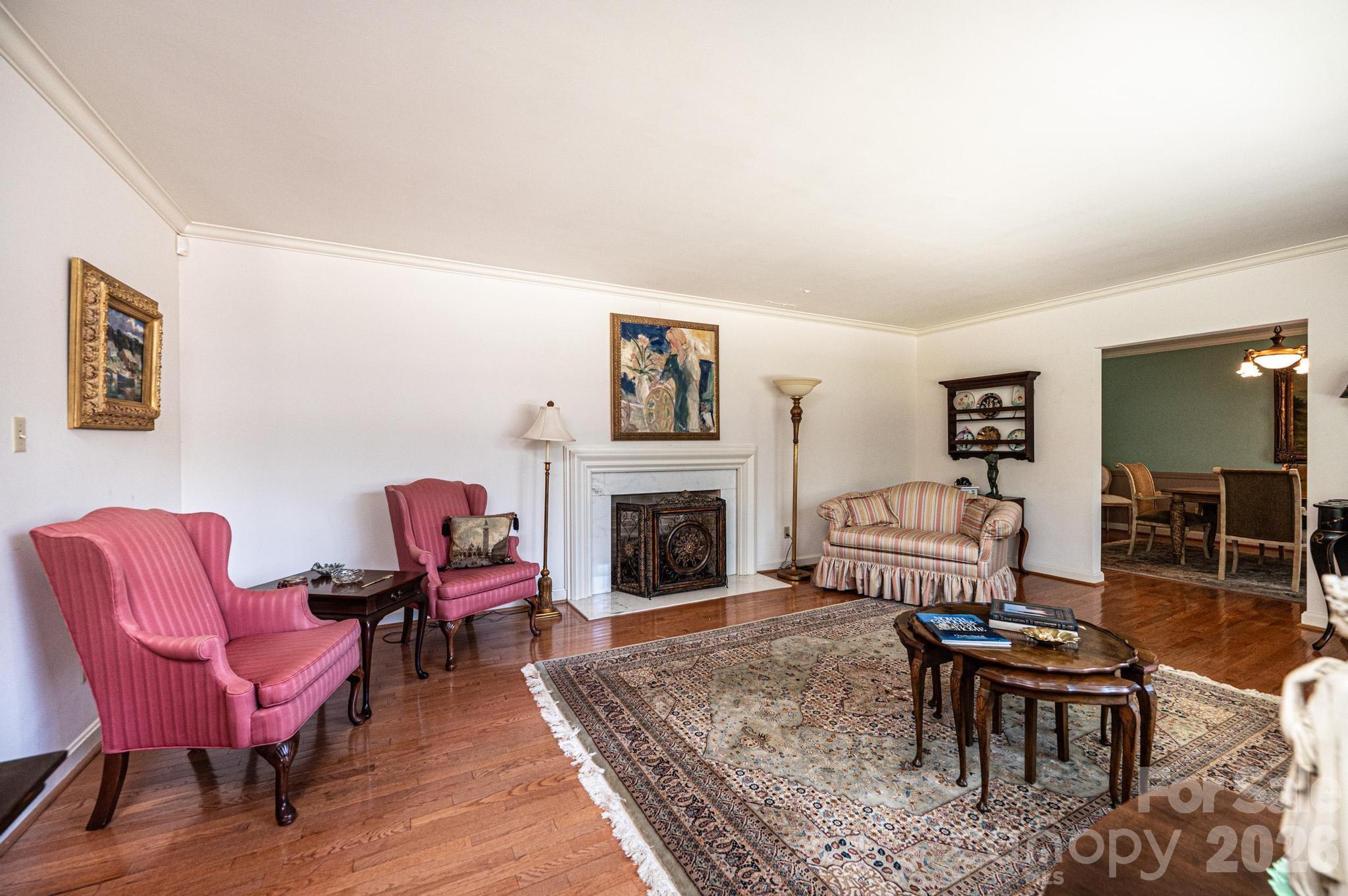 1807 5th Street NW — Hickory