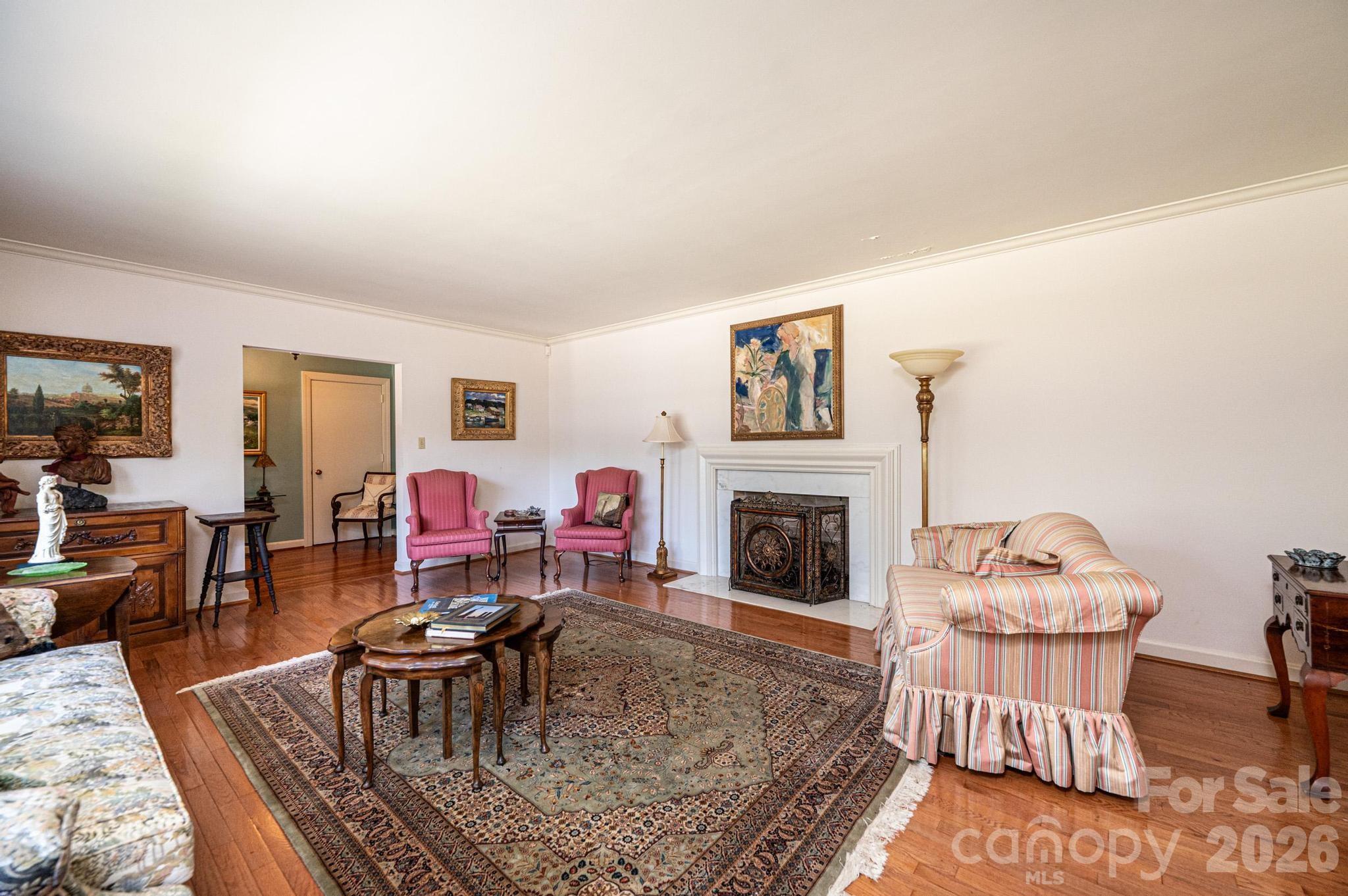 1807 5th Street NW — Hickory