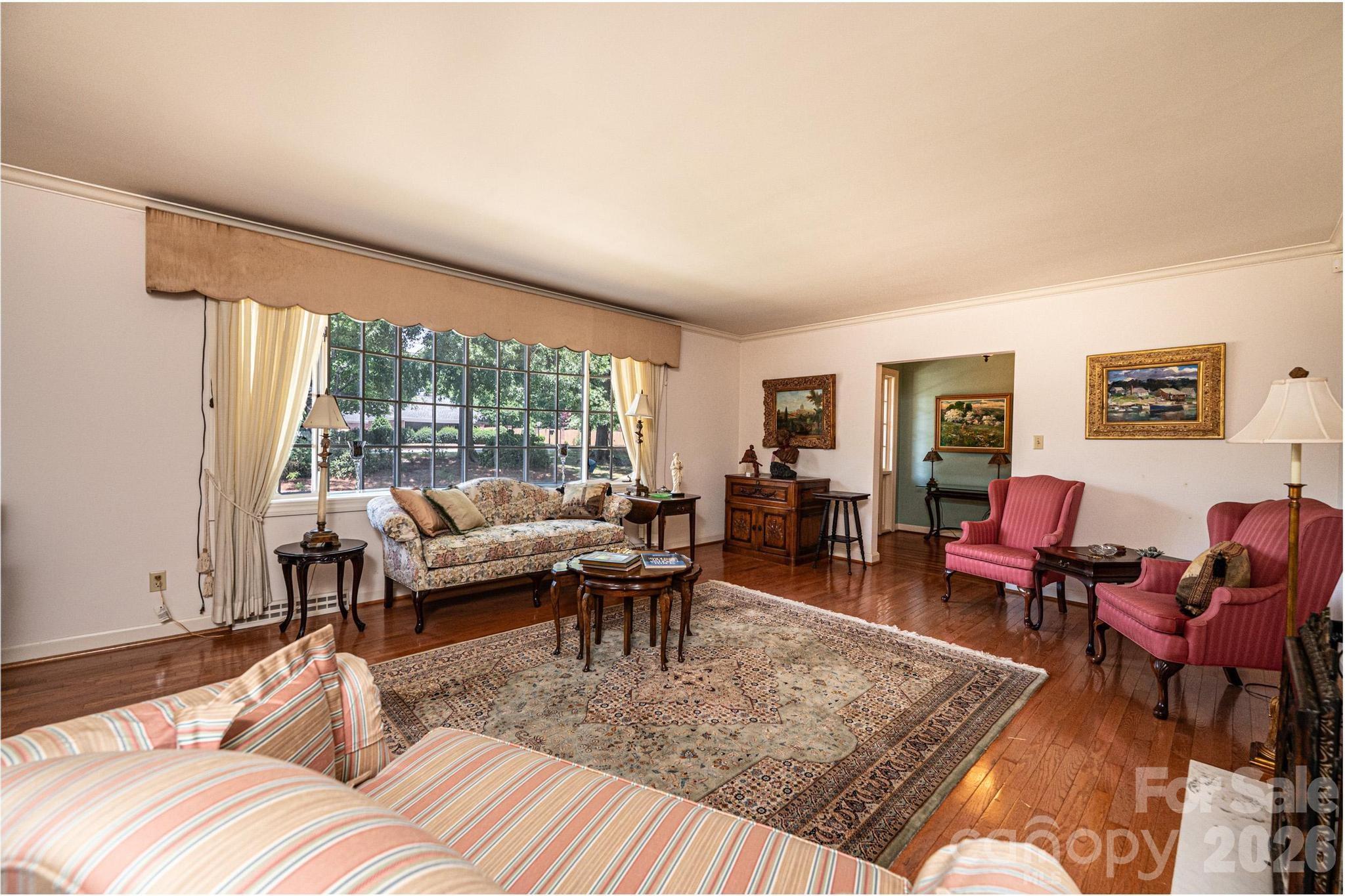 1807 5th Street NW — Hickory