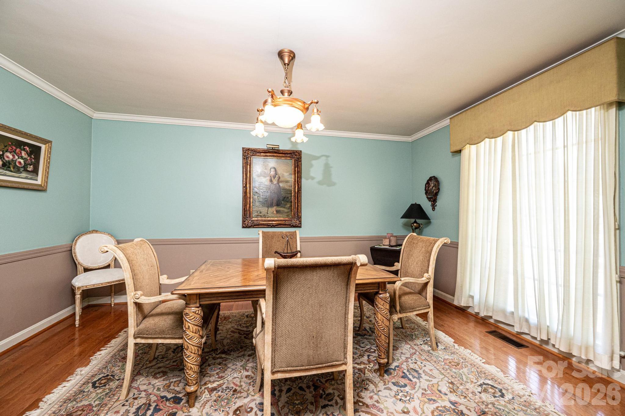 1807 5th Street NW — Hickory