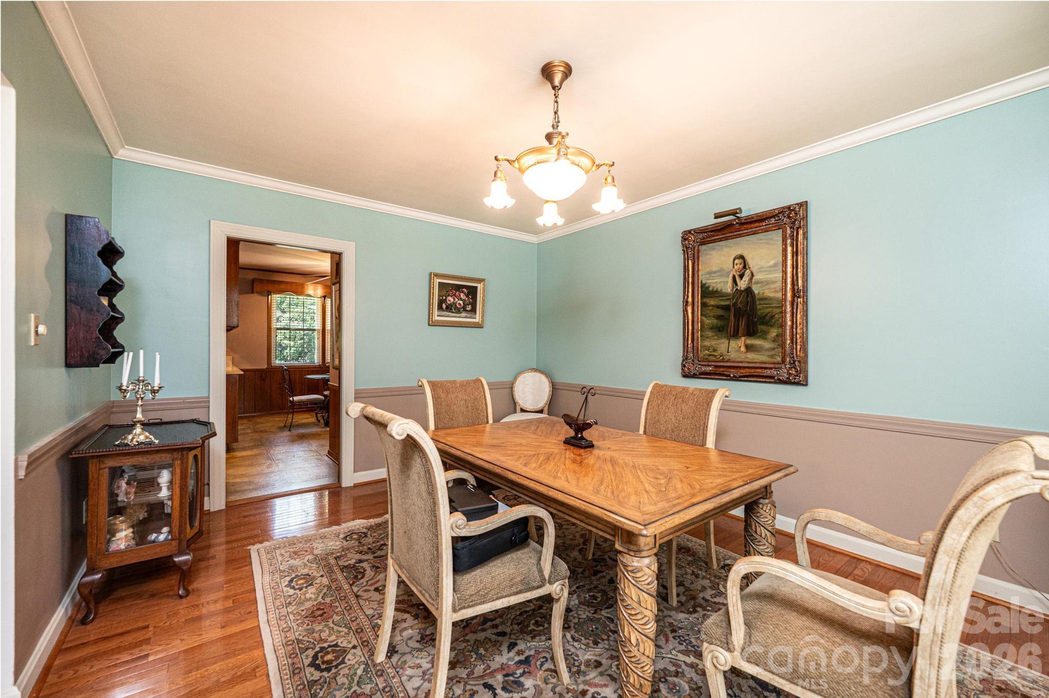 1807 5th Street NW — Hickory