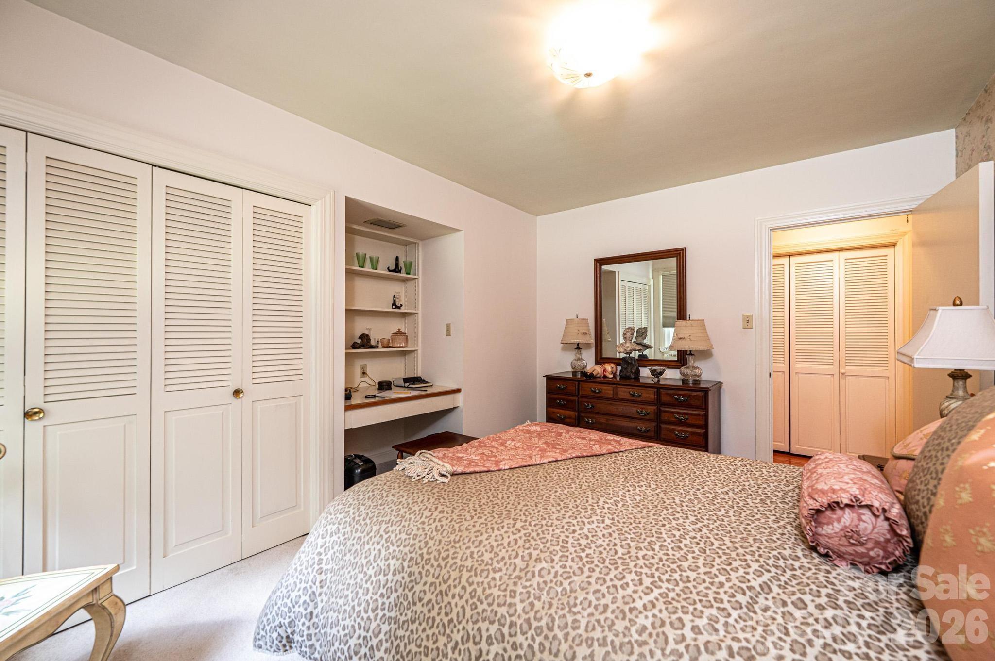 1807 5th Street NW — Hickory