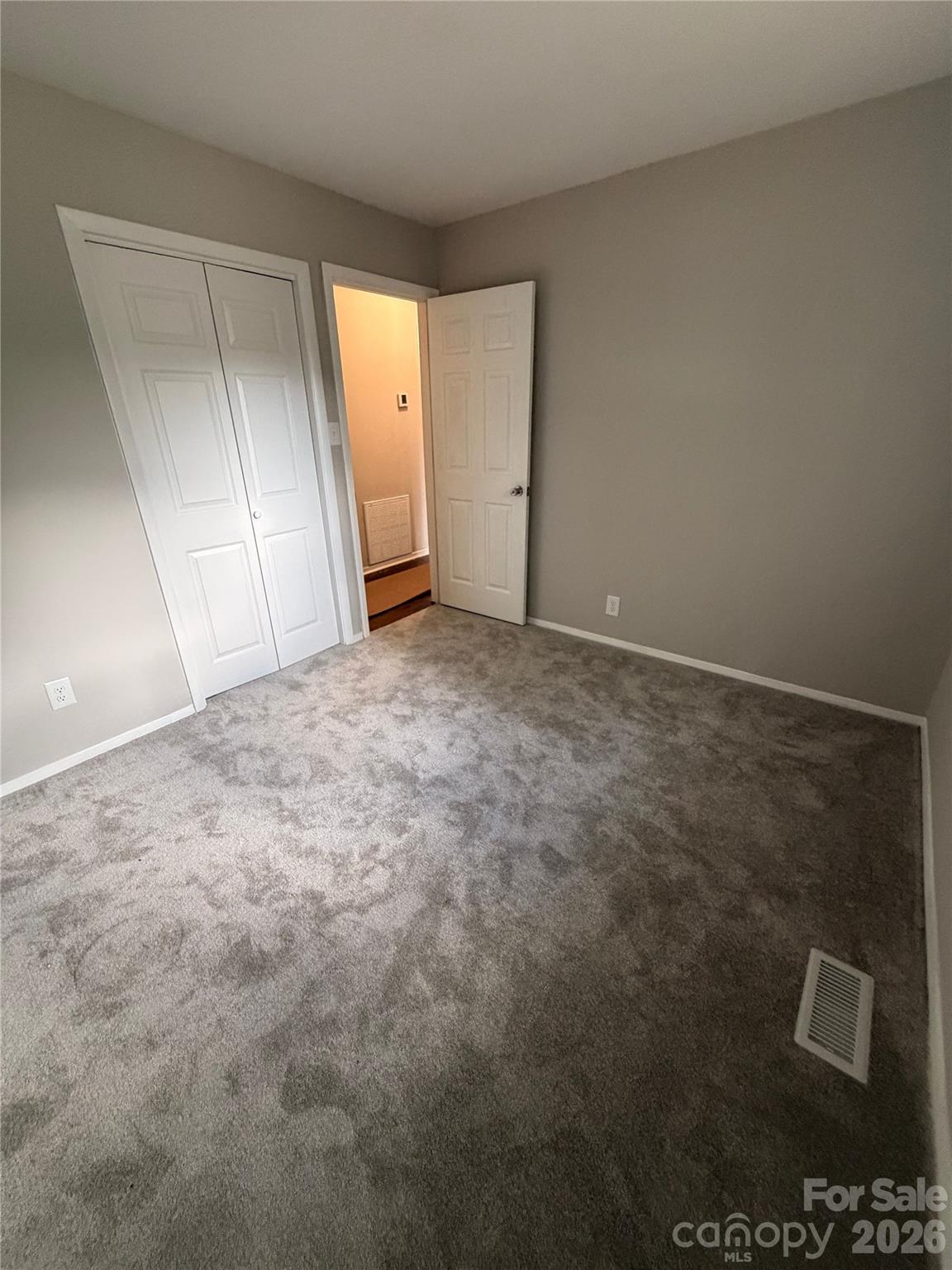 2824 Cedarhurst Drive — Charlotte