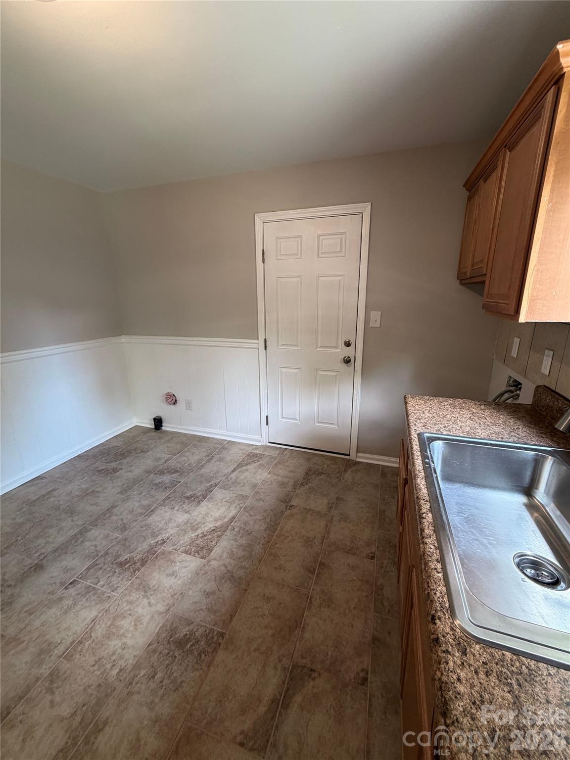 2824 Cedarhurst Drive — Charlotte