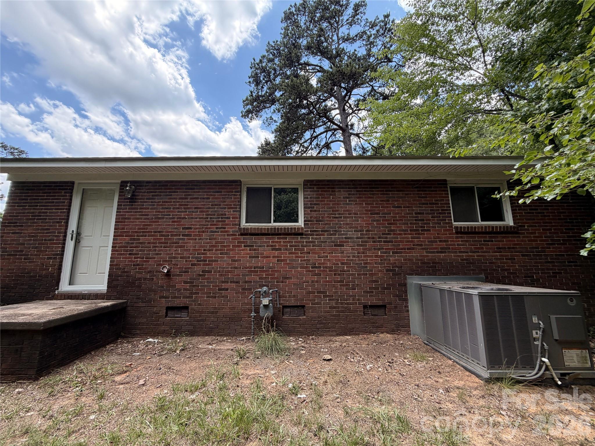 2824 Cedarhurst Drive — Charlotte