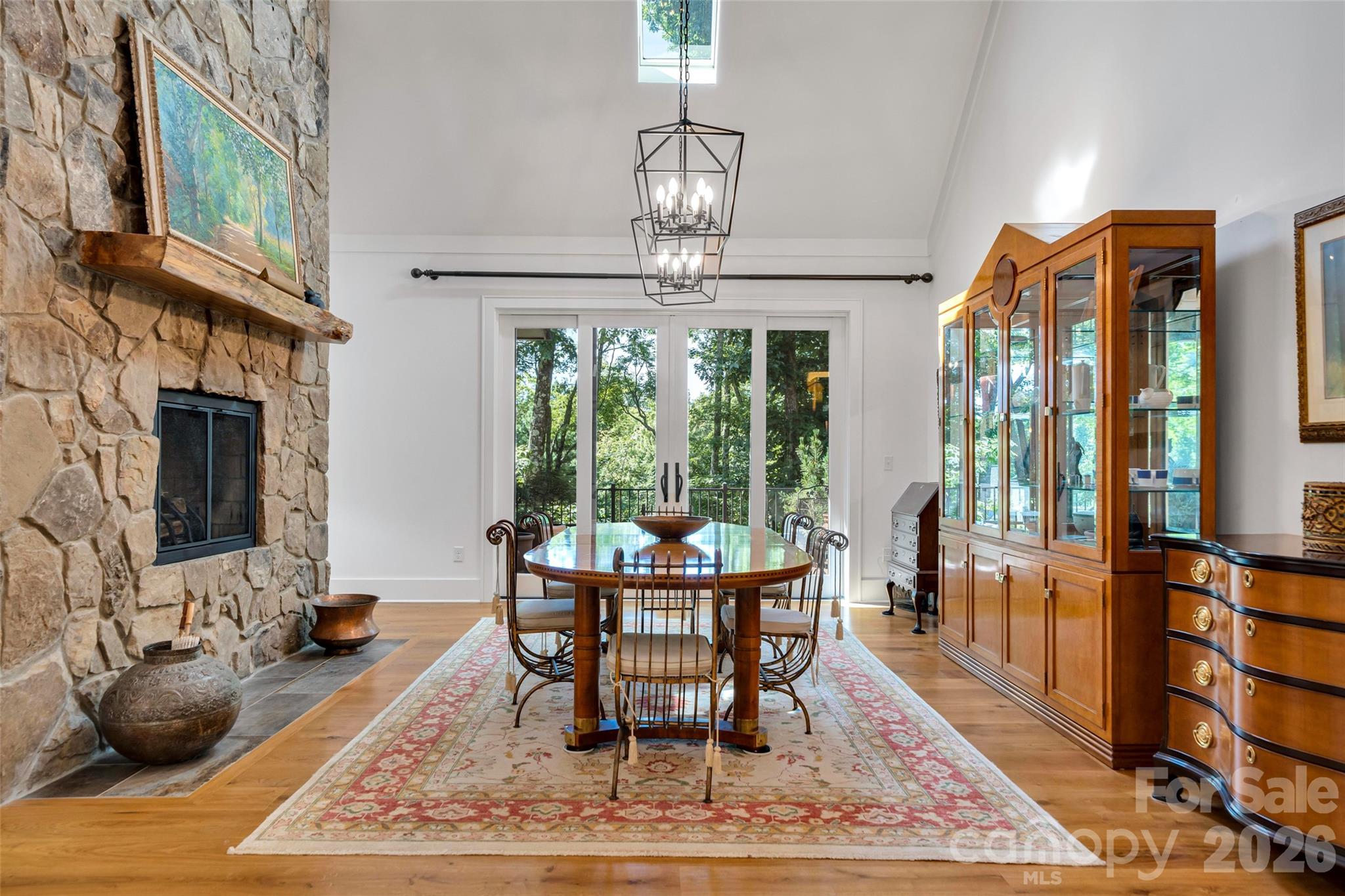 442 Autumn Sky Drive — Hendersonville