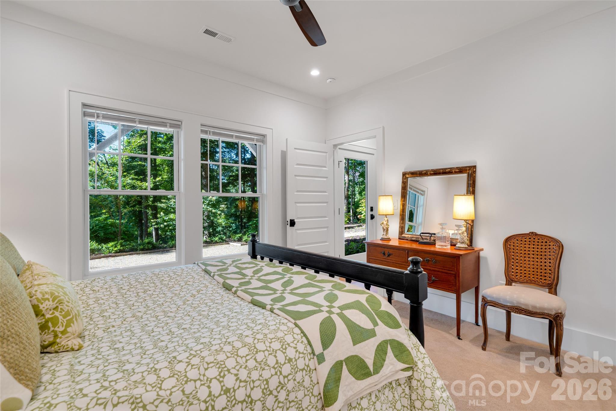 442 Autumn Sky Drive — Hendersonville